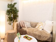 エーキューミチカ 美肌室(AQ michica)の雰囲気(初回ご来店時には、肌のお悩みや今の状態をお伺いします)