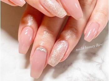 リル(Rire)/ピンクベージュにシンプルアート