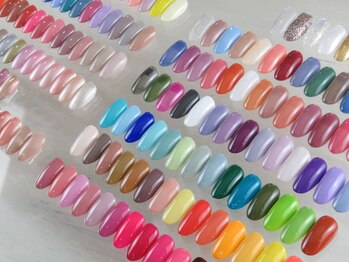 シーアンドネイルズ(C&NAILS)/150色以上のカラーをご用意