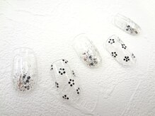 ネイルサロン クイール 小山店(NAIL SALON QUILL)/ラメグラデ×ホログラムフラワー