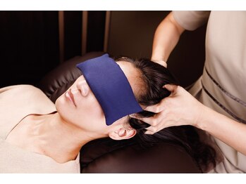 月凪(ルナ)/アイハーブカイロでじんわり温め