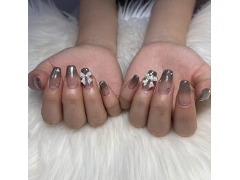 マンマ ディ ビビ ネイル(mamma di vivi nail)/カラグラ