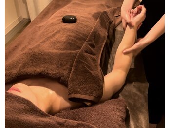 サロン ルポ(salon repos)/腕