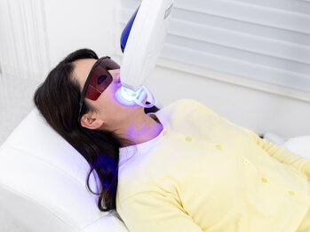 ホワイトニングカフェ 本厚木店の写真/【いつでも低価格に利用可能】月限定/学割等4000円以下クーポンご用意◎ホワイトニングデビューは当店で！