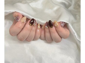 ザ ネイル(The Nails)/フリーデザイン