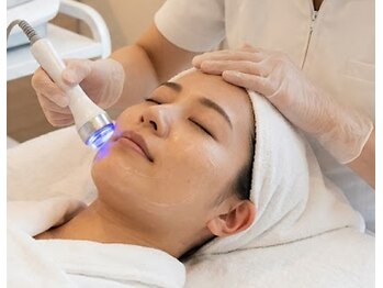 小顔・脂肪コントロール専門 salon de nurse U.sona～松本店～の写真/【人気NO.1】医療級マシン×脂肪コントロールで究極の引き締め・顔造形♪パックやマッサージなど込み◎
