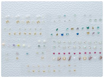 ミアローザ(Mia Rosa)/耳ツボジュエリー