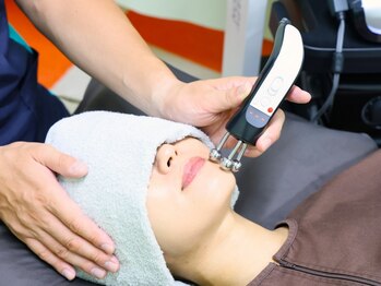 うるおい鍼灸接骨院の写真/【もう年のせいとは言わせない！】いつでも始められるなら早い方がいい！シワたるみ予防で美しさを守る！