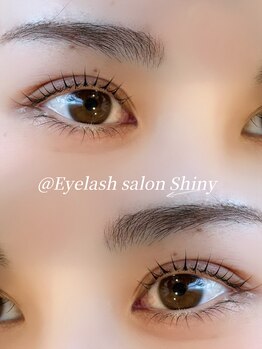 シャイニー(Shiny)/束感ラッシュリフト