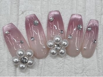 ハニービービー(Honey Bee Bee)/ワンホン春ネイル