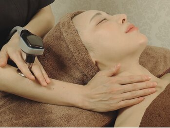 はにかむ/たっぷりインディバ+美容鍼