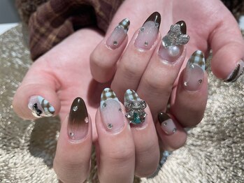 プロテア(protea)/チェック柄フレンチネイル