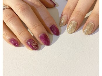 ネイルズ ララ(nails Lala)/アシンメトリー。