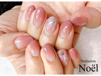 ノエル(Noel)/フラワーグラデーションネイル