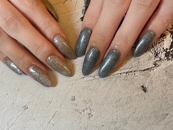 クラッシー(Classy)/ちぐはぐ♪フラッシュネイル