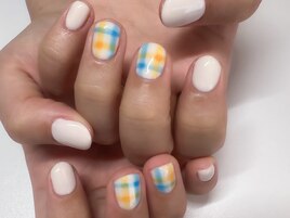 チェック柄ネイル