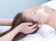 トウキョウビューティーラボ(TOKYO BEAUTY LABO.)の雰囲気(ドライヘッドスパ施術写真)