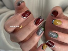 ルカ 原宿(lux)/三日月ネイル