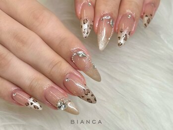 ビアンカ 浦和西口店(Bianca)の写真/長さだしも対応！トレンドデザインと豊富なパーツで理想のネイルを再現♪