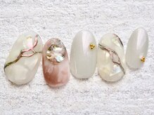 カトルナフ(quatre fois neuf)/大理石風ニュアンスネイル