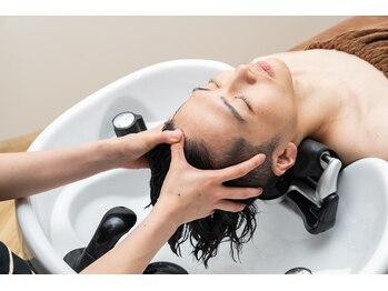 サロンドミヤシタ(SALON DE MIYASHITA)/施術：頭部のマッサージ