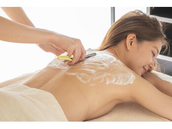 ブランジュ(BLANGE)/全身つるすべボディシェービング