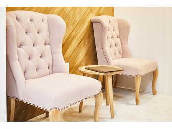 打出はり灸院 接骨院/待合室チェアー