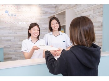 せいりき整体院 豊川院/受付「笑顔でお迎えいたします」