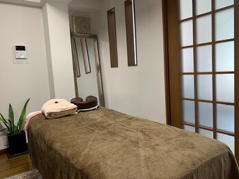アンドゥナ 六甲店(ANDONA)/お部屋へご案内