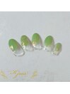 塗りかけ新緑ネイル
