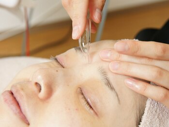 アプリコーゼ(APRIKOSE)/毛穴洗浄でサヨナラ!ざらつき!