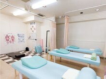 わくわく整骨院の雰囲気（骨盤矯正×マッサージ整体でつらい不調も根本改善へ導きます◎）