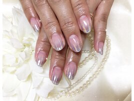 ミラーグラデーションネイル