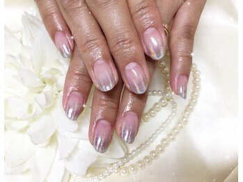 ウィズ フェリーク/ミラーグラデーションネイル