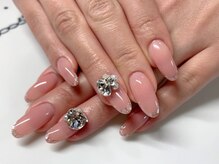 エスビューティー(es.beauty)/シェルフレンチ×ビジュー