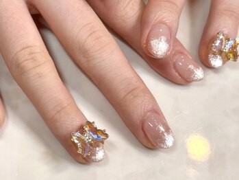 華やかワンホンネイル