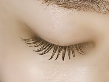 センアイデザイン(sen eyedesign)の写真/sen_eyedesignの似合わせフラットラッシュでワンランク上の美しさを。