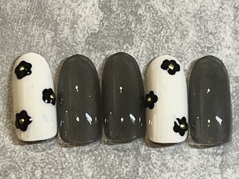 ジェル　定額ネイル　R7.8