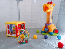 ソルナ ブルーム(SOLUNA BLOOM)の雰囲気(お子様が遊べるスペースご用意しております♪同室での施術もOK☆)