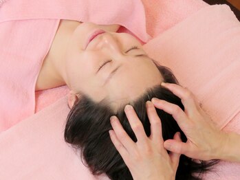 小顔矯正アンドフェイシャルサロン アンベリール(embellir)/■ヘッドマッサージ