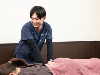 薮下整骨院 本厚木院/マッサージ施術♪