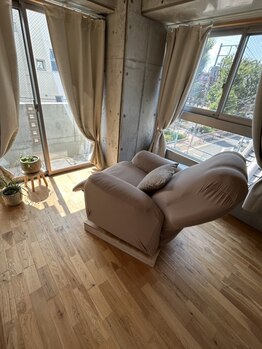 ヒュール 千石(huul)の写真/ママさんにも嬉しい!お子様連れ◎プライベート空間での施術で、周りを気にせずネイル/まつげを楽しめる♪