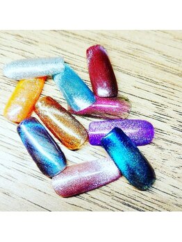 ソラ(sora)/10色から選べるマグネットネイル