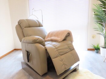 イハナ(IHANA)/ふかふかリクライニングです☆