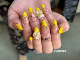 イエローカラー×夏ネイル