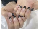 黒フレンチネイル