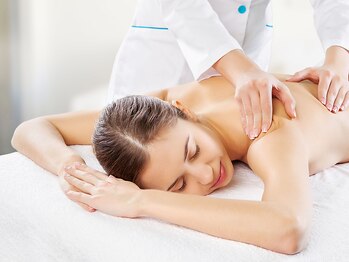 un.(アンドット)吉祥寺の写真/<都度払いOK>お悩みに合わせた肌管理メニューをご用意。ブライダルやイベントの人気の背中ピーリングも◎