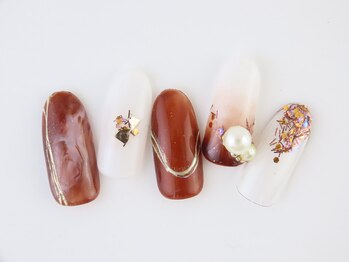 イズネイル(izu Nail)/