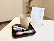 アノ ネイル(ano nail)の雰囲気（ドリンクを飲みながらお寛ぎください♪）