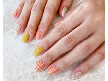 ネイルサロン ティフィン(tiffin)/～POPなチェック柄ネイル～